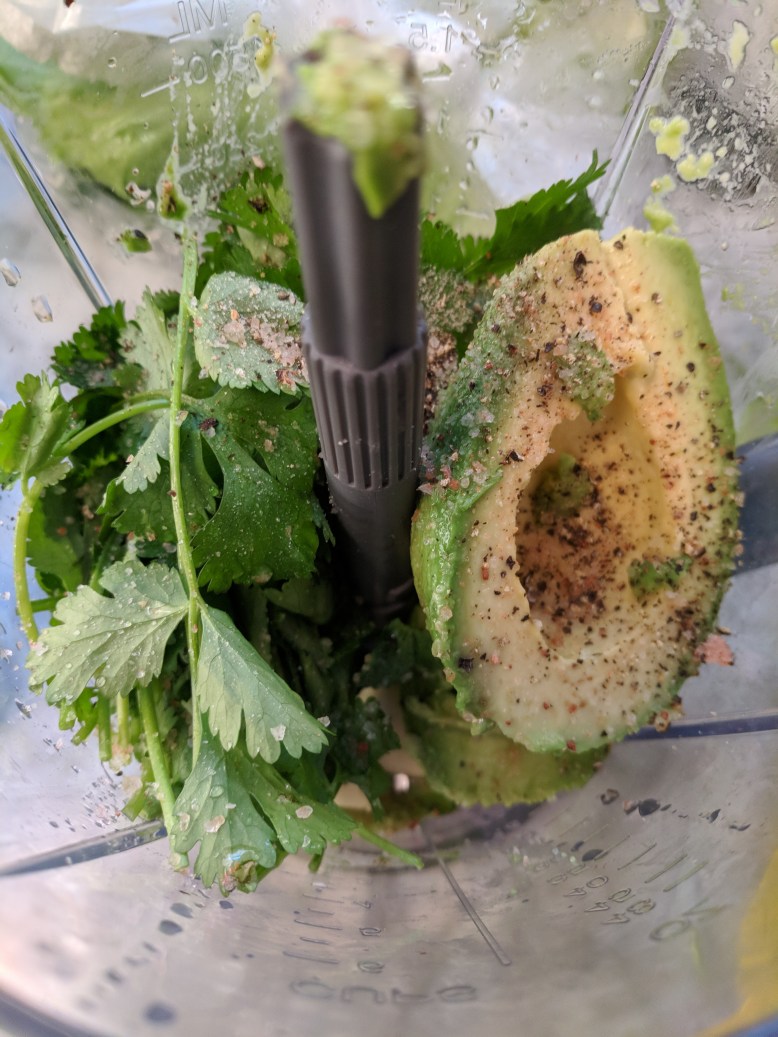 blend_avocado_green_sauce